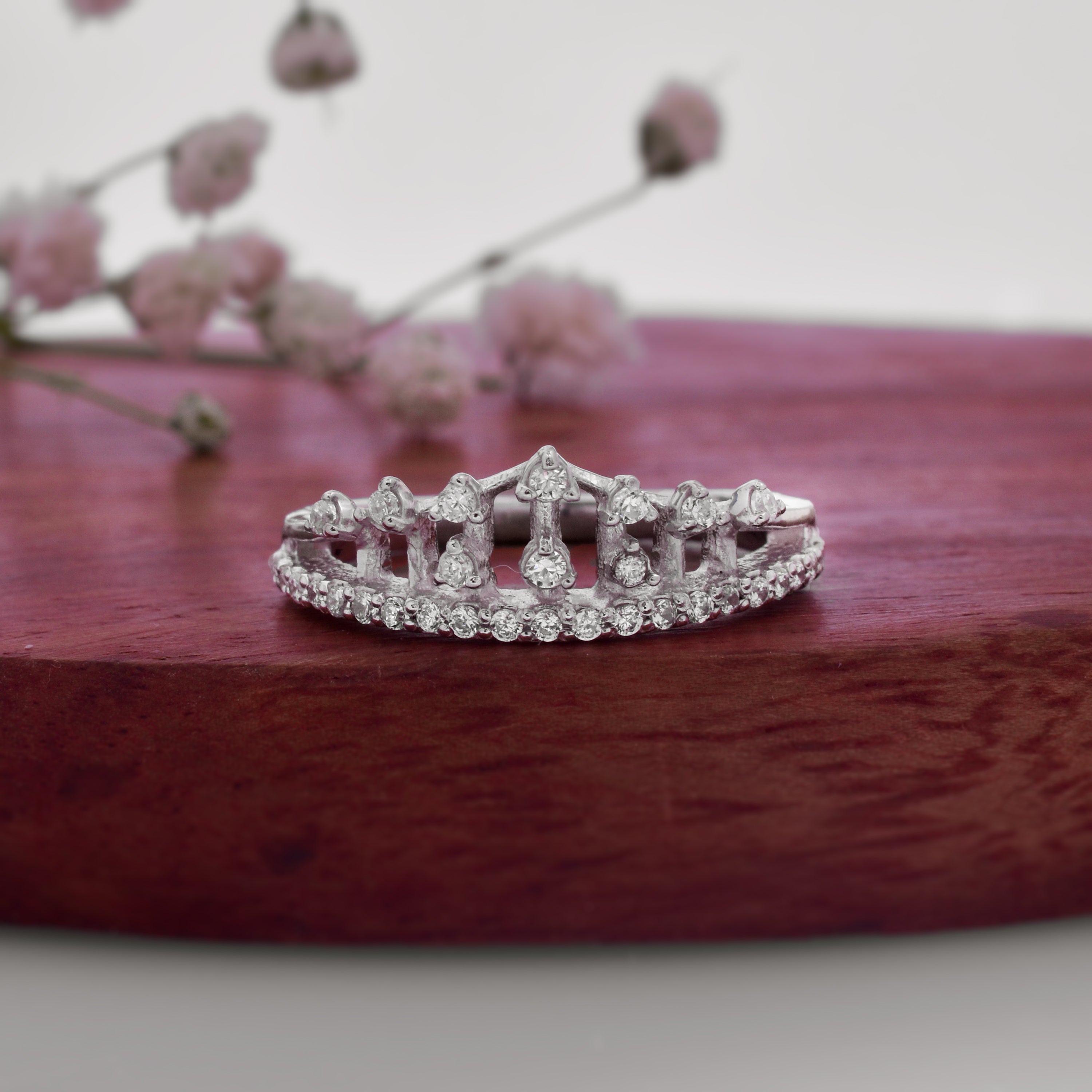 Tiara Crown Ring in 925 Sterling Silver: Luxurious, Elegant, and Timeless