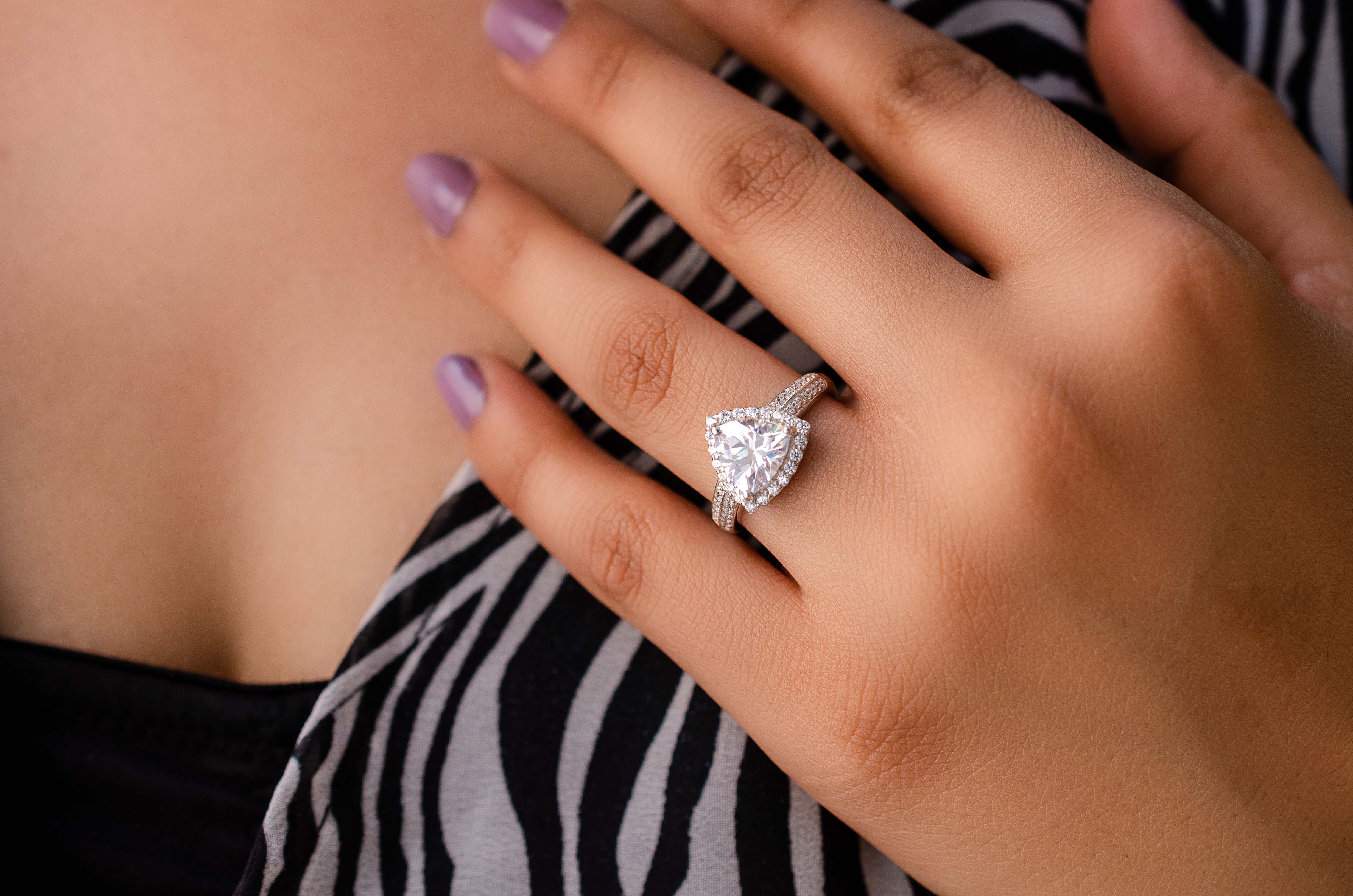 Elegant 925 Sterling Silver Solitaire Ring – Perfect Gift for Her