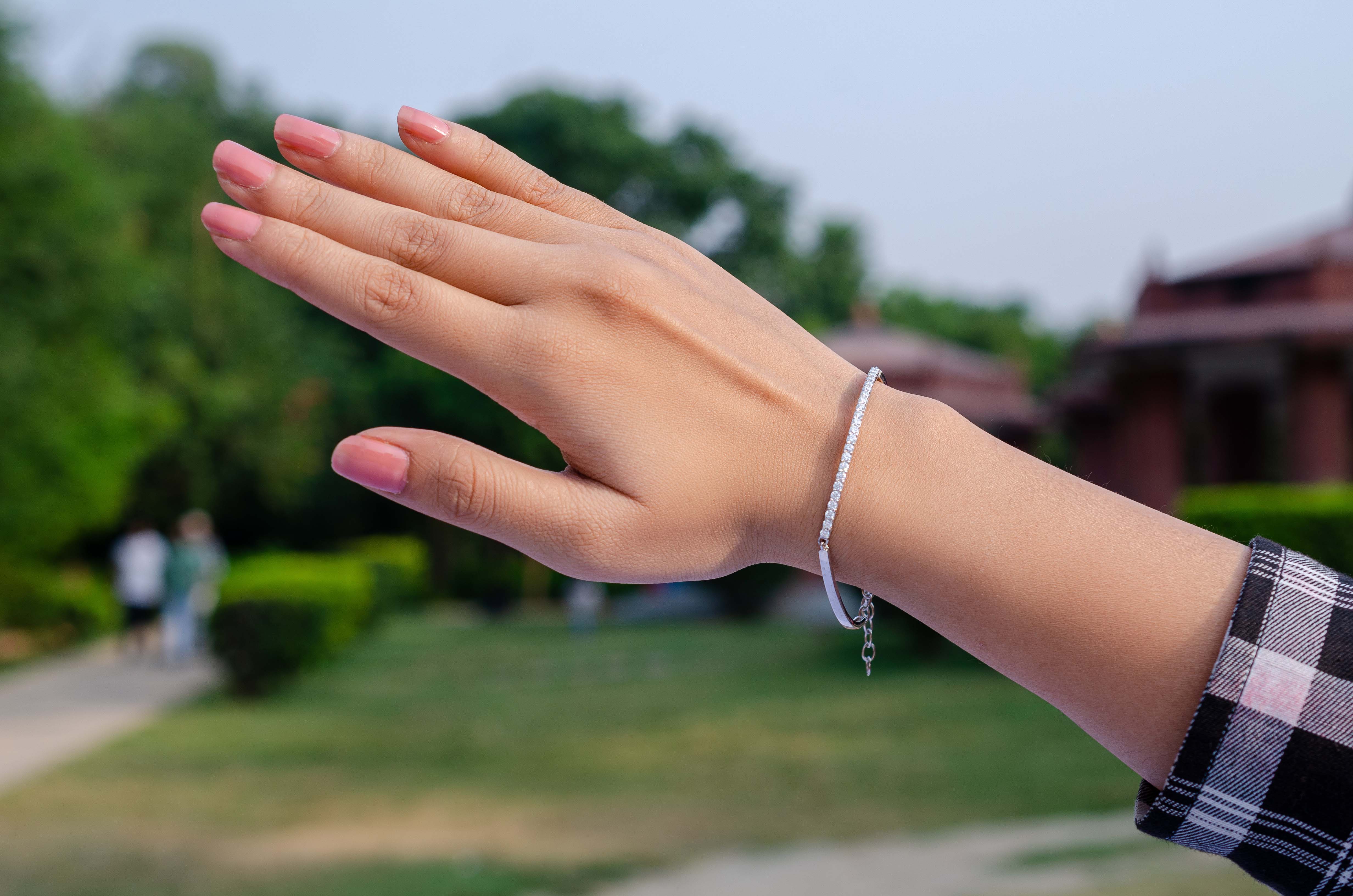 92.5 Sterling Silver Elegant Curved Bracelet- Timeless Elegance