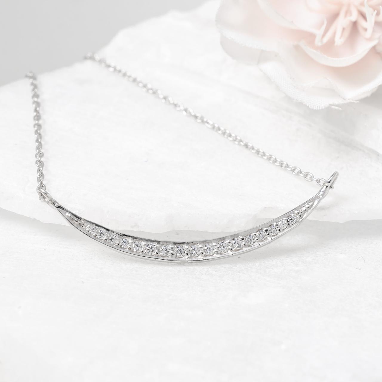 925 Sterling Silver Curved Bar Necklace – Minimalist Elegance